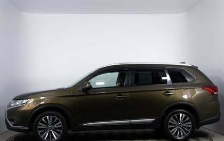 Mitsubishi Outlander III рестайлинг 3, 2019 год, 2 090 000 рублей, 8 фотография