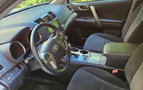 Toyota Highlander III, 2012 год, 2 475 000 рублей, 6 фотография