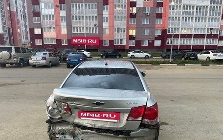 Chevrolet Cruze II, 2010 год, 500 000 рублей, 4 фотография