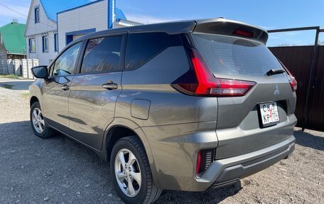 Mitsubishi Xpander, 2023 год, 2 450 000 рублей, 5 фотография