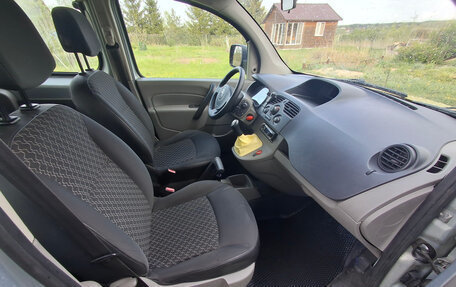 Renault Kangoo II рестайлинг, 2010 год, 825 000 рублей, 9 фотография