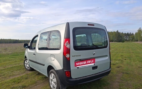 Renault Kangoo II рестайлинг, 2010 год, 825 000 рублей, 12 фотография