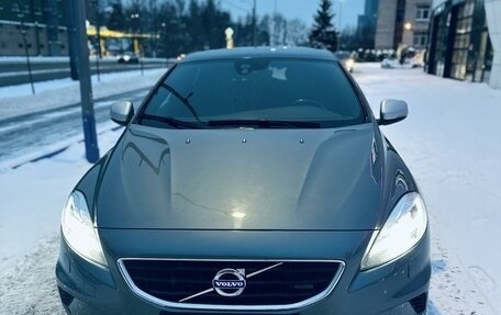 Volvo V40 II рестайлинг, 2018 год, 1 800 000 рублей, 6 фотография