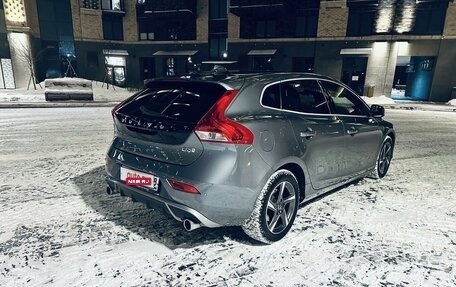 Volvo V40 II рестайлинг, 2018 год, 1 800 000 рублей, 11 фотография