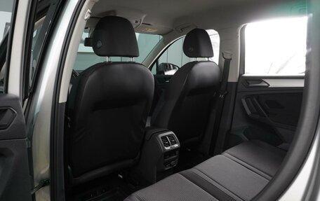 Volkswagen Tiguan II, 2020 год, 2 549 000 рублей, 11 фотография