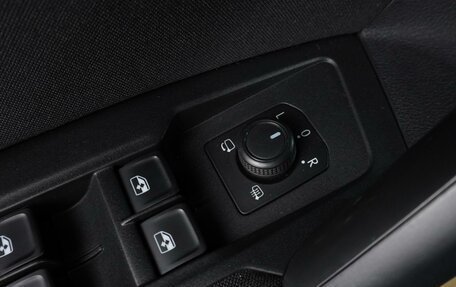 Volkswagen Tiguan II, 2020 год, 2 549 000 рублей, 12 фотография