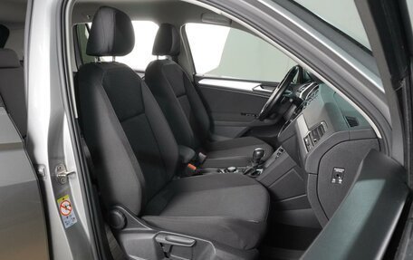Volkswagen Tiguan II, 2020 год, 2 549 000 рублей, 8 фотография