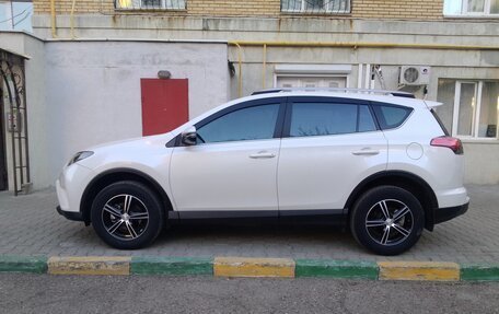 Toyota RAV4, 2017 год, 2 400 000 рублей, 6 фотография
