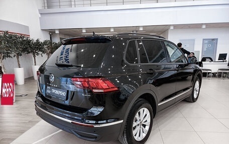 Volkswagen Tiguan II, 2021 год, 3 253 000 рублей, 5 фотография