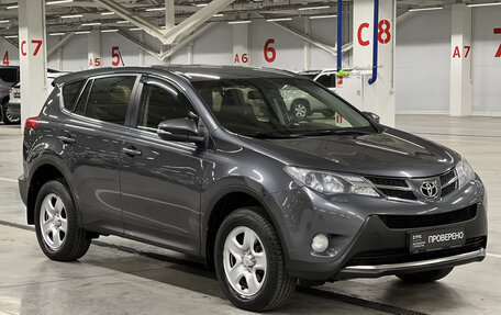 Toyota RAV4, 2013 год, 1 697 000 рублей, 3 фотография