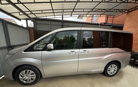Honda Stepwgn IV, 2020 год, 2 150 000 рублей, 11 фотография