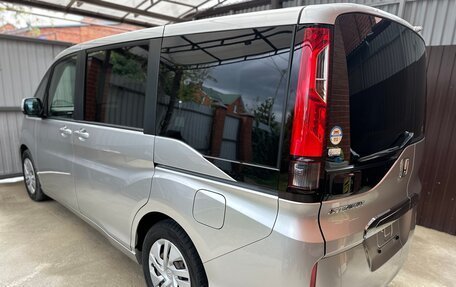 Honda Stepwgn IV, 2020 год, 2 150 000 рублей, 16 фотография