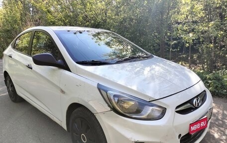 Hyundai Solaris II рестайлинг, 2013 год, 390 000 рублей, 1 фотография