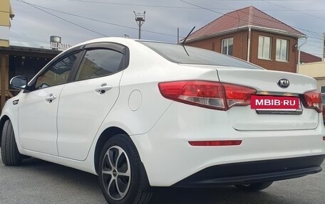 KIA Rio III рестайлинг, 2016 год, 1 050 000 рублей, 13 фотография
