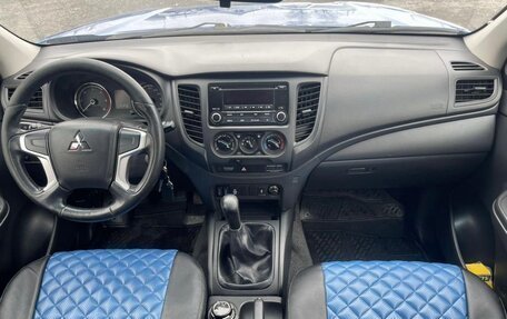 Mitsubishi L200 IV рестайлинг, 2019 год, 2 150 000 рублей, 10 фотография