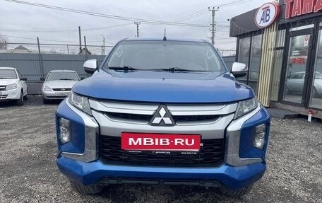 Mitsubishi L200 IV рестайлинг, 2019 год, 2 150 000 рублей, 2 фотография