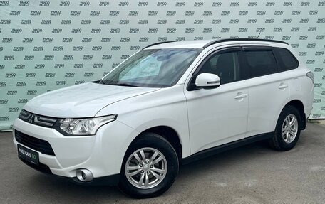 Mitsubishi Outlander III рестайлинг 3, 2013 год, 1 345 000 рублей, 3 фотография