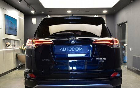 Toyota RAV4, 2018 год, 2 520 000 рублей, 7 фотография