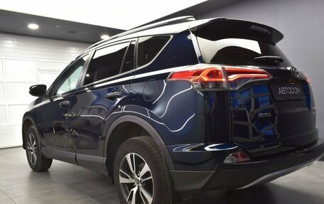 Toyota RAV4, 2018 год, 2 520 000 рублей, 6 фотография
