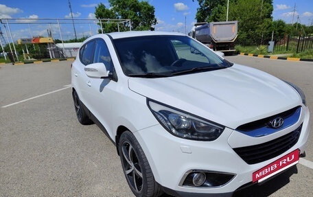 Hyundai ix35 I рестайлинг, 2015 год, 1 599 999 рублей, 2 фотография