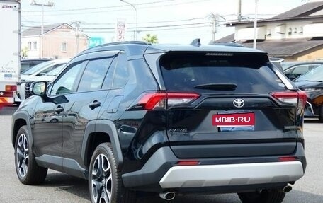 Toyota RAV4, 2021 год, 2 070 888 рублей, 4 фотография