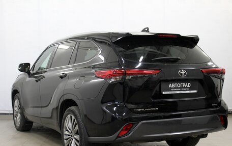 Toyota Highlander, 2021 год, 5 650 000 рублей, 6 фотография