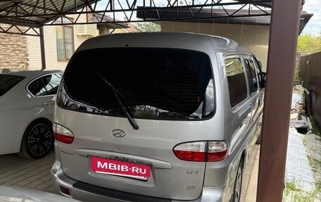 Hyundai H-1 II рестайлинг, 2005 год, 550 000 рублей, 5 фотография