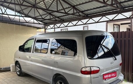 Hyundai H-1 II рестайлинг, 2005 год, 550 000 рублей, 7 фотография
