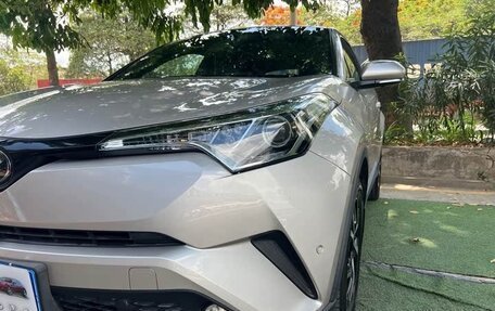 Toyota C-HR I рестайлинг, 2020 год, 1 741 000 рублей, 7 фотография