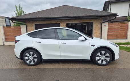 Tesla Model Y I, 2020 год, 3 800 000 рублей, 4 фотография