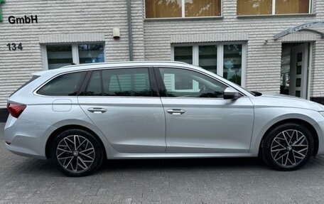 Skoda Octavia IV, 2022 год, 3 232 916 рублей, 3 фотография