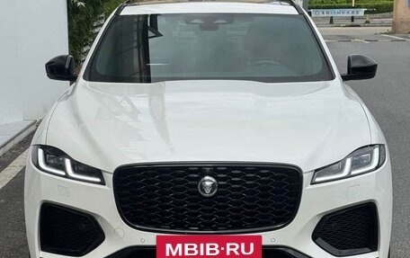 Jaguar F-Pace, 2024 год, 6 100 000 рублей, 2 фотография