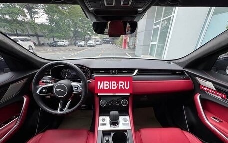 Jaguar F-Pace, 2024 год, 6 100 000 рублей, 9 фотография