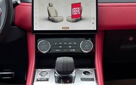 Jaguar F-Pace, 2024 год, 6 100 000 рублей, 12 фотография