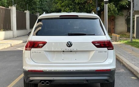 Volkswagen Tiguan II, 2021 год, 2 250 000 рублей, 6 фотография