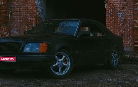 Mercedes-Benz W124, 1990 год, 180 000 рублей, 1 фотография