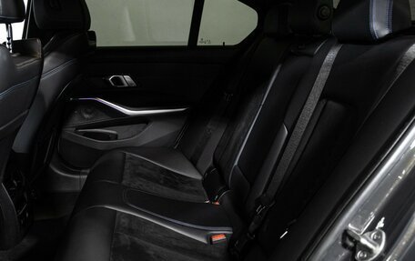 BMW 3 серия, 2019 год, 3 737 000 рублей, 10 фотография