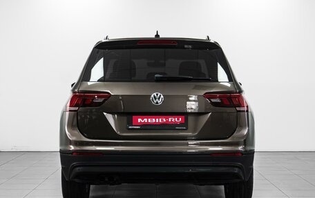 Volkswagen Tiguan II, 2017 год, 2 049 000 рублей, 4 фотография