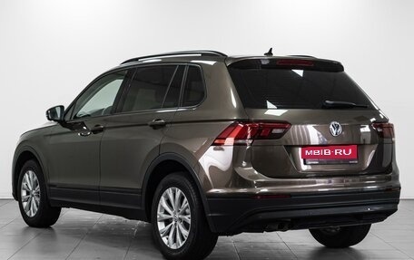 Volkswagen Tiguan II, 2017 год, 2 049 000 рублей, 2 фотография