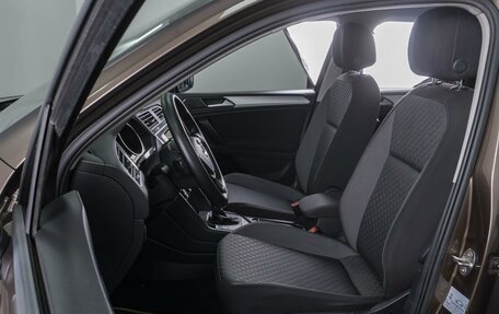 Volkswagen Tiguan II, 2017 год, 2 049 000 рублей, 10 фотография