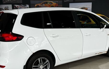 Opel Zafira C рестайлинг, 2013 год, 950 000 рублей, 5 фотография