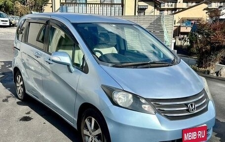 Honda Freed I, 2011 год, 825 000 рублей, 2 фотография