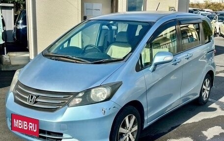 Honda Freed I, 2011 год, 825 000 рублей, 3 фотография