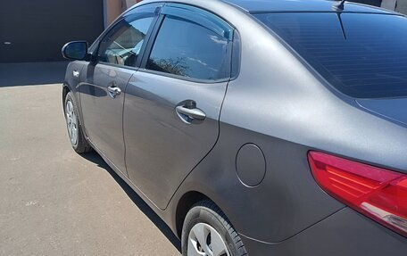 KIA Rio III рестайлинг, 2015 год, 950 000 рублей, 3 фотография