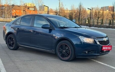 Chevrolet Cruze II, 2010 год, 575 000 рублей, 2 фотография