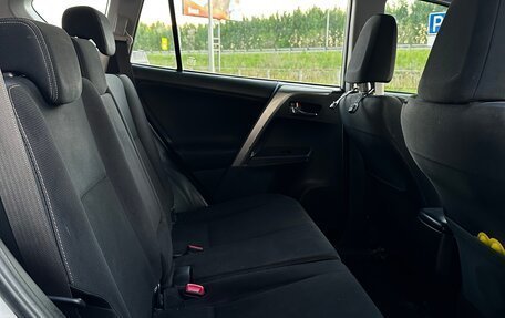 Toyota RAV4, 2013 год, 1 650 000 рублей, 9 фотография