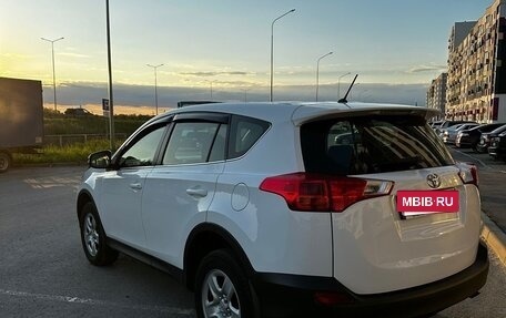 Toyota RAV4, 2013 год, 1 650 000 рублей, 2 фотография