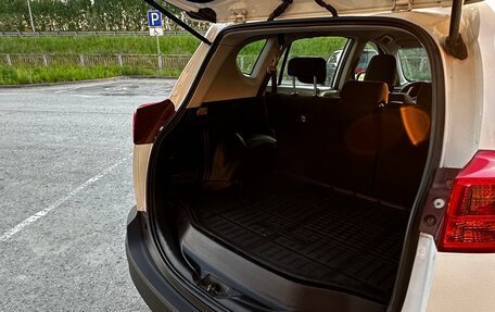 Toyota RAV4, 2013 год, 1 650 000 рублей, 19 фотография