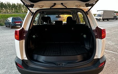 Toyota RAV4, 2013 год, 1 650 000 рублей, 17 фотография