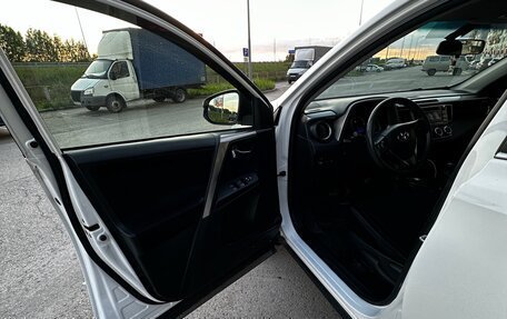 Toyota RAV4, 2013 год, 1 650 000 рублей, 16 фотография